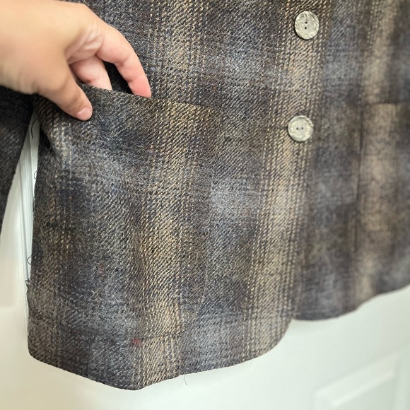 Vintage 90s Daniel Hechter Wool Blazer with Suede Collar 8 - Picture 4 of 16